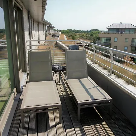 In Belgium Near Golf & Port, Cleaning Included Апартаменты